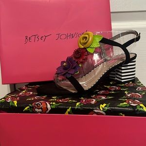 Betsey Johnson black heel